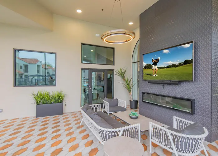 Near Mcdowell Trail Balcony Pool Parking Wd Wifi